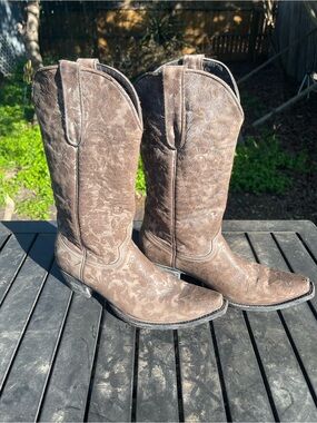 Old Gringo Boots Nadia 9B Laser Etched Leather Gray Grey Elegant Cowgirl Cowboy